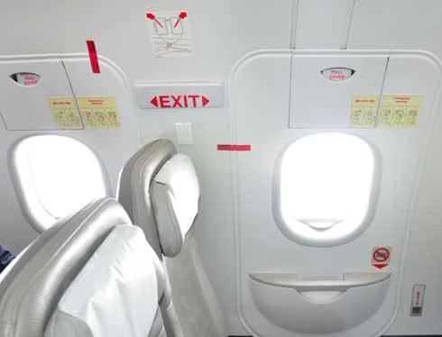 Đừng đùa với… máy bay! ảnh 6