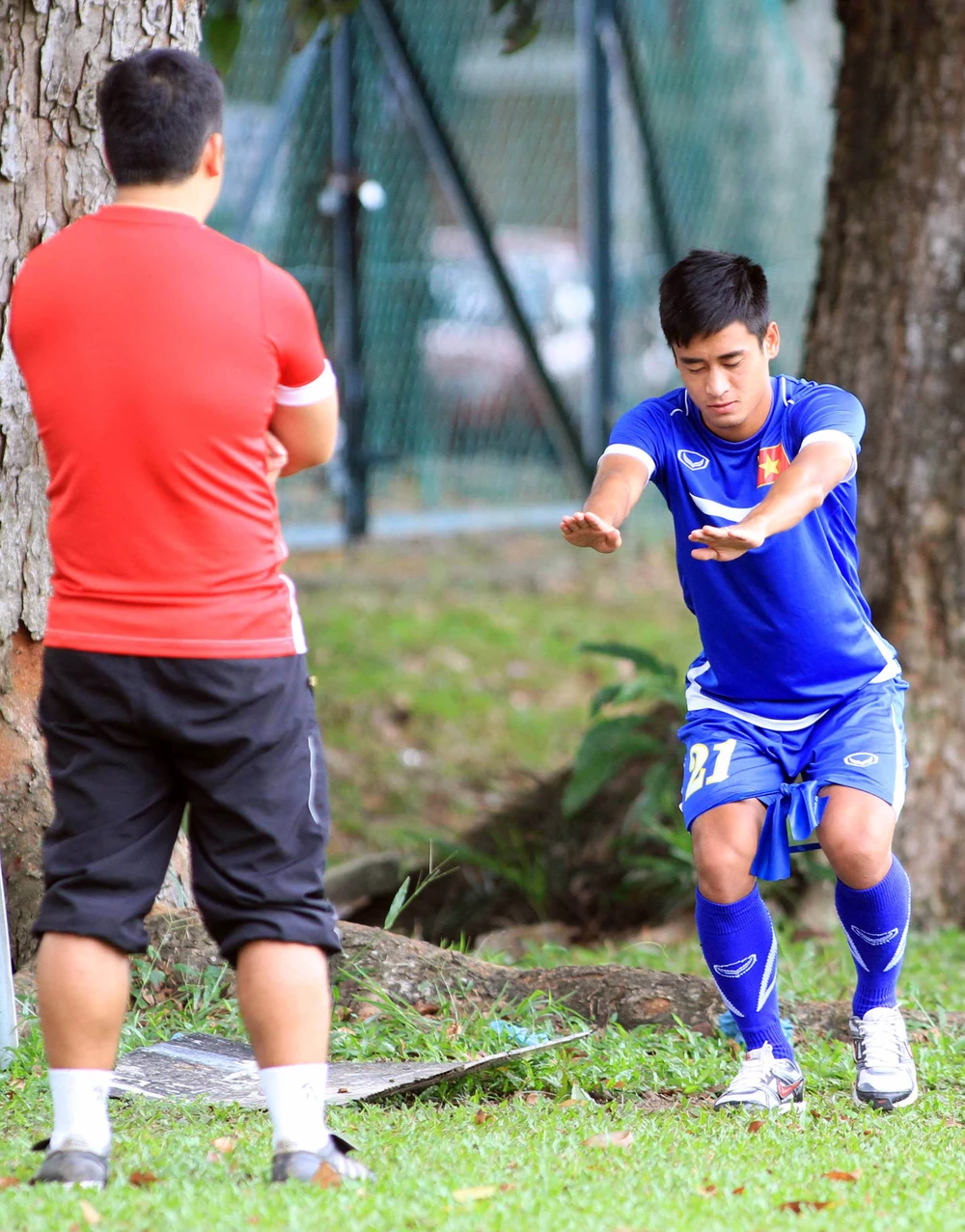 Chùm ảnh buổi tập đầu tiên của tuyển Việt Nam trên sân Malaysia ảnh 9