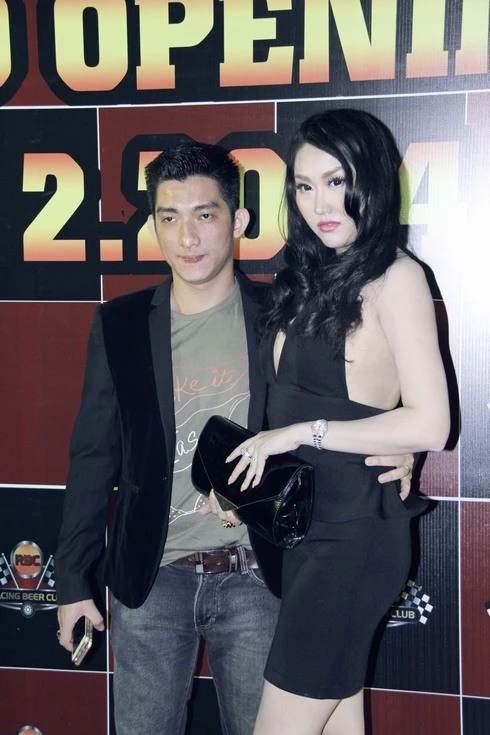 Phi Thanh Vân, teo mũi, biến chứng, phẫu thuật thẩm mỹ