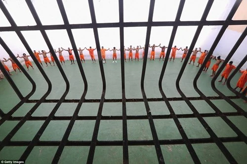 Cuộc sống bên trong nhà tù khét tiếng nhất Brazil ảnh 8