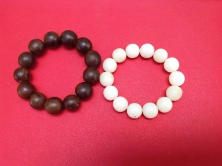 Quả cứng làm chuỗi rất đẹp