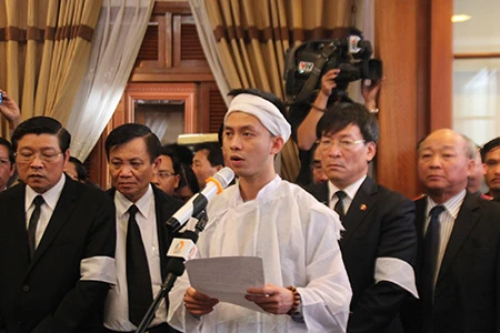 'Đồng chí Nguyễn Bá Thanh rất xứng đáng với tấm Huân chương của lòng dân' ảnh 2 'Đồng chí Nguyễn Bá Thanh rất xứng đáng với tấm Huân chương của lòng dân' ảnh 2