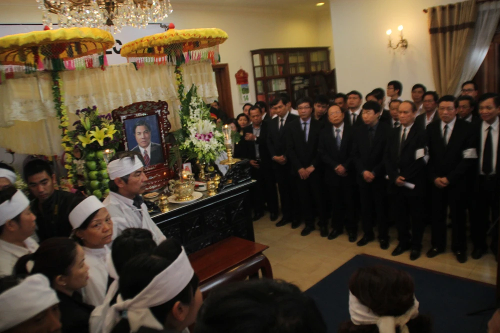 'Đồng chí Nguyễn Bá Thanh rất xứng đáng với tấm Huân chương của lòng dân' ảnh 16 'Đồng chí Nguyễn Bá Thanh rất xứng đáng với tấm Huân chương của lòng dân' ảnh 16