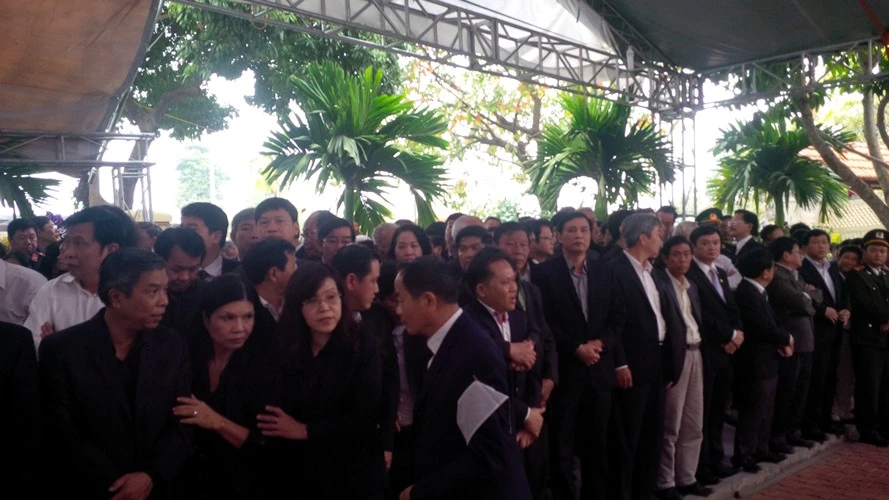 'Đồng chí Nguyễn Bá Thanh rất xứng đáng với tấm Huân chương của lòng dân' ảnh 5 'Đồng chí Nguyễn Bá Thanh rất xứng đáng với tấm Huân chương của lòng dân' ảnh 5