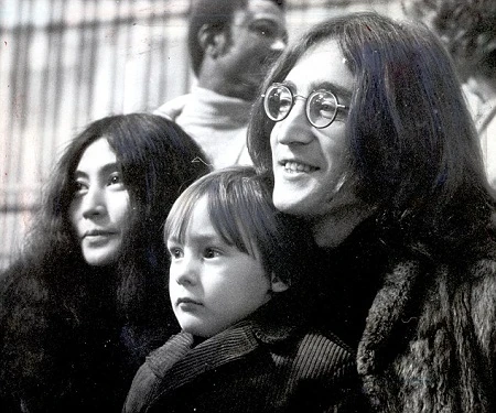 Sự thật về cuộc sống hôn nhân của John Lennon được hé lộ