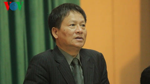 Hà Nội, đình chỉ