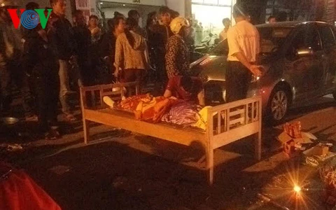 Mở cửa xe thiếu quan sát, một người chết thảm ảnh 1