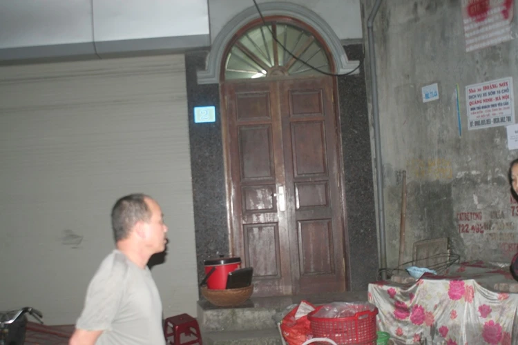 Thực hư chuyện 'công an phường còng tay, đánh phụ nữ' ảnh 2