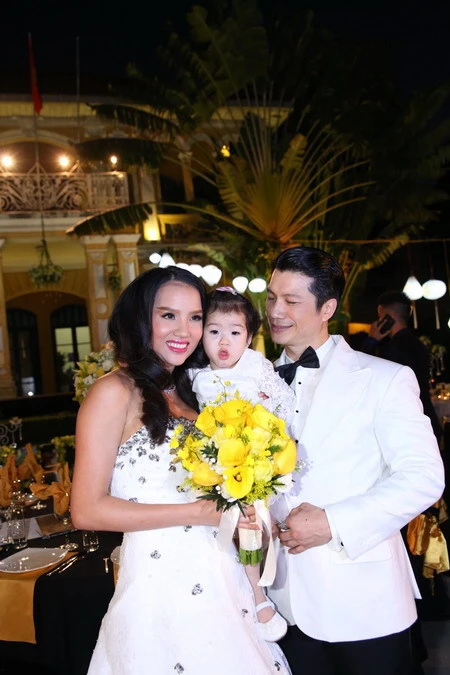 Ảnh lễ cưới của Dustin Nguyễn - Bebe Phạm ảnh 2