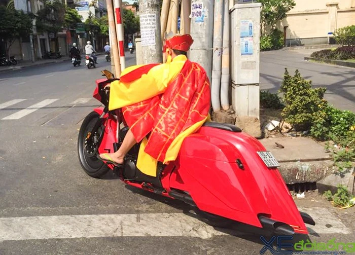 ‘Đường Tăng’ lái Honda Fury độ trống đồng ở Sài Gòn - ảnh 6