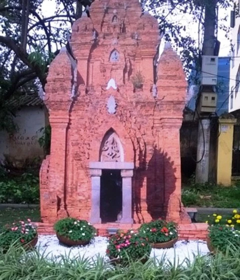 Thanh Hóa bỏ 3 tỉ đồng làm đường hoa đón năm du lịch