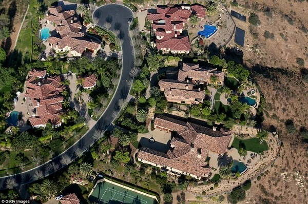 Ghé thăm những ốc đảo nhân tạo của đại gia Mỹ ảnh 11