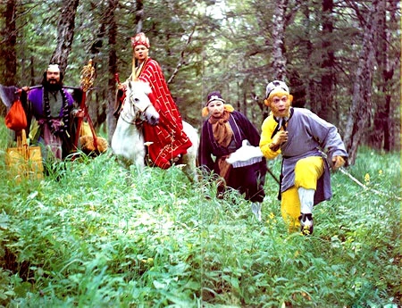 Lục Tiểu Linh Đồng tại buổi họp báo công bố dự án điện ảnh