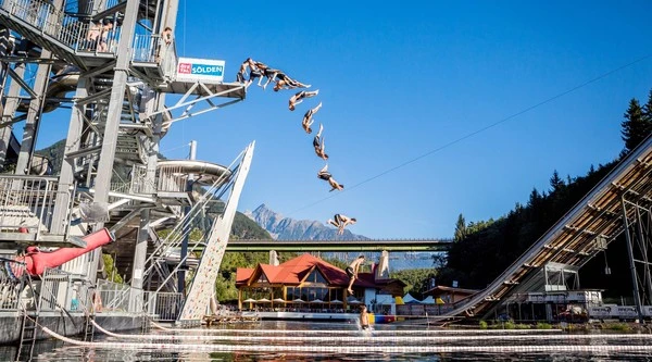 Mê mẩn với những công viên nước hoành tráng nhất thế giới ảnh 5