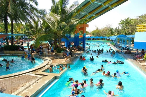 Mê mẩn với những công viên nước hoành tráng nhất thế giới ảnh 12