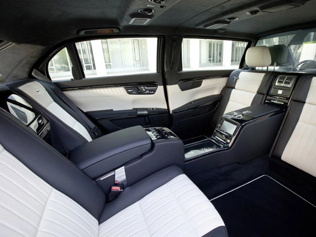 Tất cả các cửa sổ, kính lái và kính sau của&nbsp;