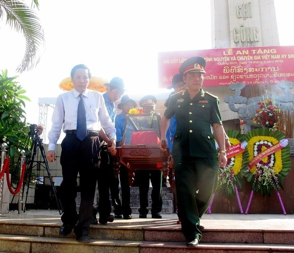 Lễ tiếp nhận, truy điệu hài cốt 26 liệt sỹ hi sinh tại chiến trường Lào ảnh 2