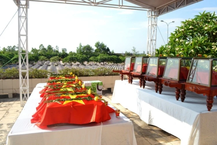 Lễ tiếp nhận, truy điệu hài cốt 26 liệt sỹ hi sinh tại chiến trường Lào ảnh 3