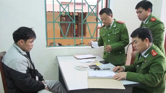 Bùng nổ tranh cãi ‘quy định quyền im lặng là diễn biến hòa bình, chống lại nhân dân’ ảnh 2