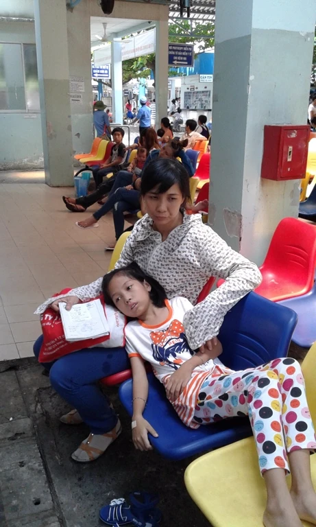 Hai giáo viên không chịu chuyển công tác bị kỷ luật khiển trách ảnh 2