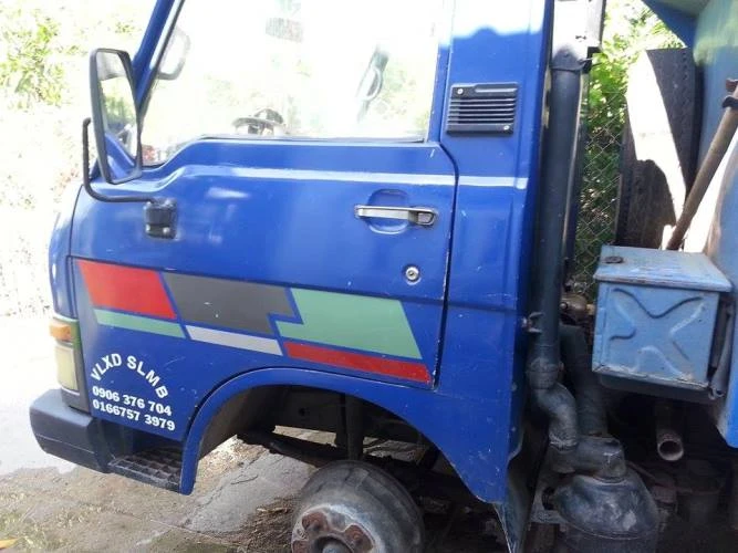 Giả hiện trường xe hư để cản trở đoàn cưỡng chế nhà không phép? ảnh 1