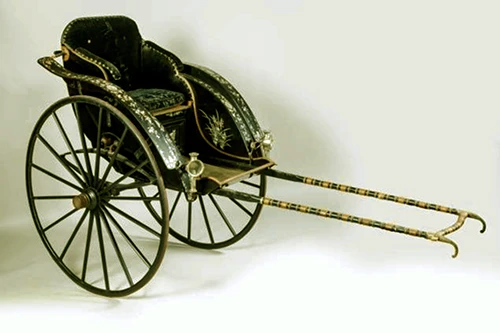 Cổ vật xe kéo tay của Hoàng thái hậu Từ Minh lưu lạc đã trở về VN ảnh 1 Cổ vật xe kéo tay của Hoàng thái hậu Từ Minh lưu lạc đã trở về VN ảnh 1