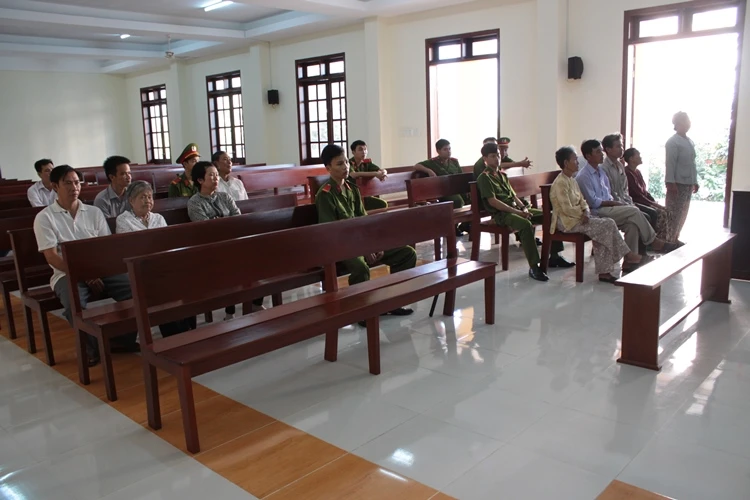 Lại hoãn xử phúc thẩm vụ ‘Bắt trói kẻ trộm bị khởi tố’ ảnh 3