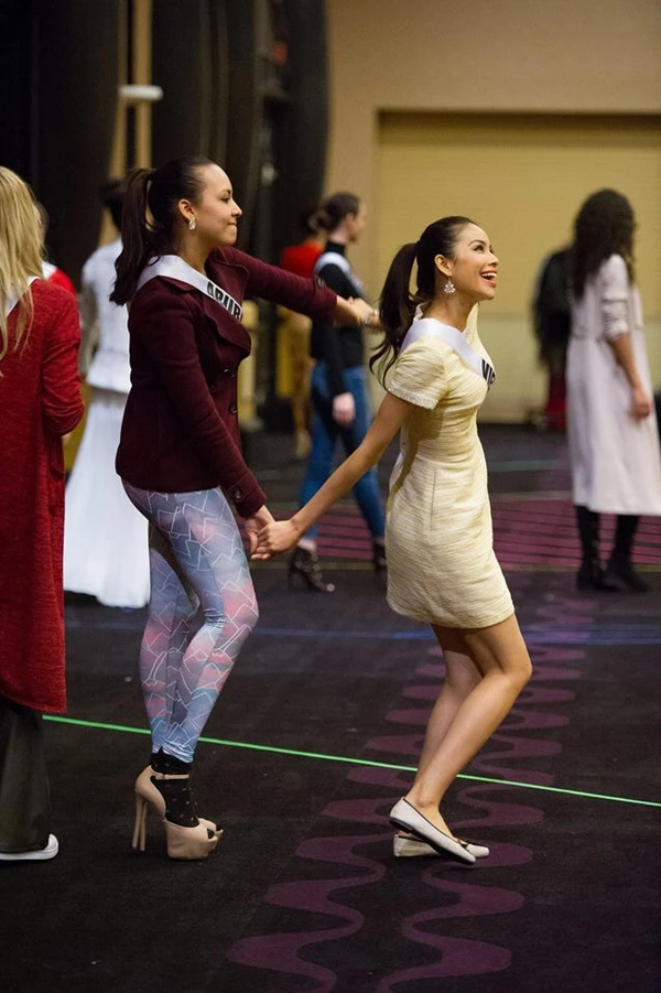 Gây sốt truyền thông, Phạm Hương được quản lý tài khoản instagram Hoa hậu Hoàn vũ - Ảnh 11.