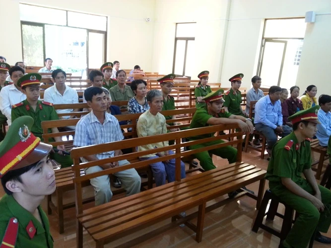 'Người trói kẻ trộm' lãnh 6 tháng cải tạo không giam giữ ảnh 4