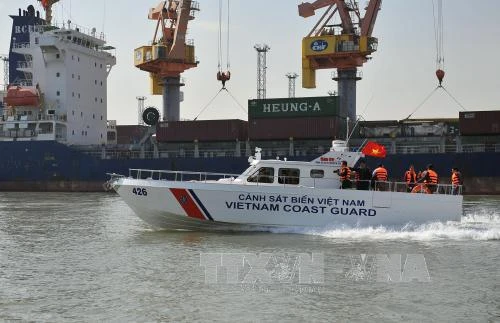 Lãnh đạo các tỉnh Nam Bộ chúc tết Bộ Tư lệnh Hải quân vùng 5 ảnh 1