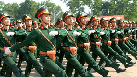 Quy định mới về phong, thăng, giáng cấp hàm trong quân đội ảnh 1