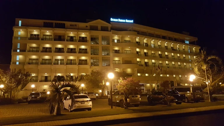 Sẽ phá bỏ khách sạn do tỉ phú Mỹ Larry Hillblom xây dựng ảnh 1