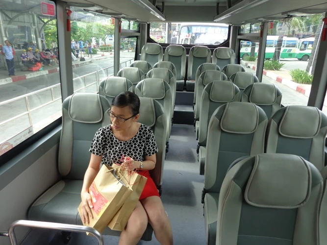 Mở tuyến xe buýt du lịch vòng quanh trung tâm Sài Gòn ảnh 4 Mở tuyến xe buýt du lịch vòng quanh trung tâm Sài Gòn ảnh 4