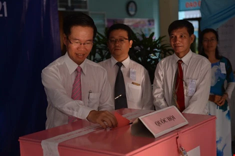 Chùm ảnh: Lãnh đạo Đảng, Nhà nước đi bầu cử ảnh 10