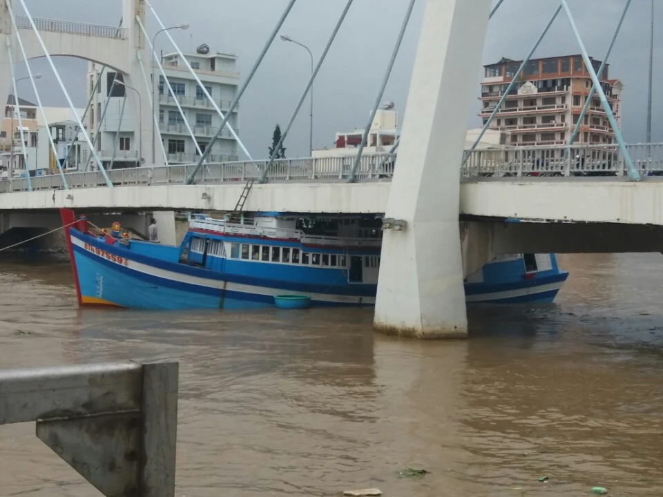 vẫn chưa gút được phương án cứu tàu