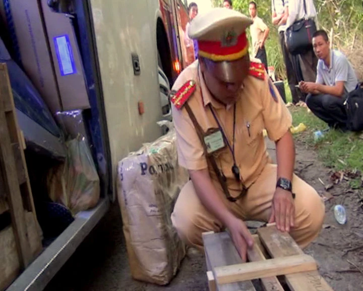 Vũ khí trên xe tạm giữ chỉ là… dụng cụ dạy học