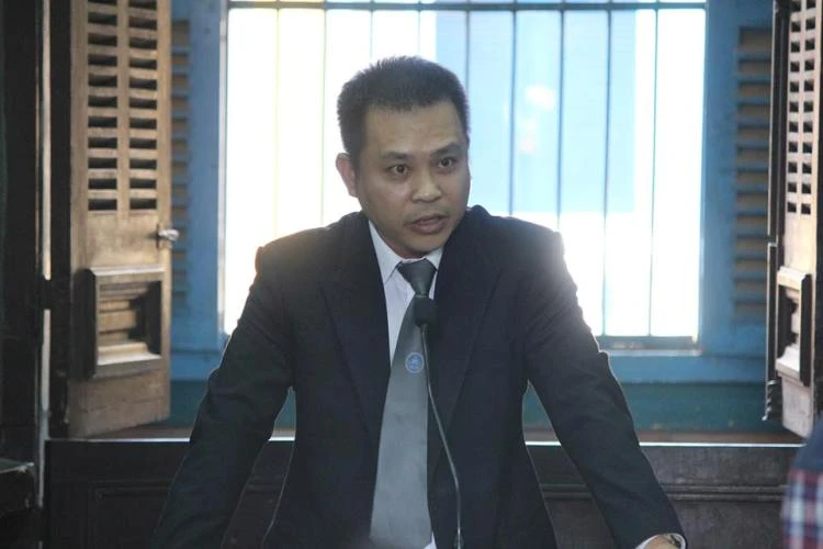 LS Nguyễn Kiều Hưng đặt câu hỏi bị cáo Minh