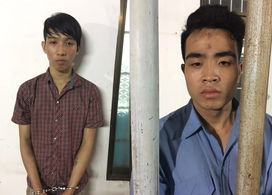 Hoàng (áo sọc), Huy (áo xanh)