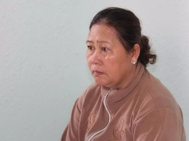 Bà Đởm tại cơ quan công an 