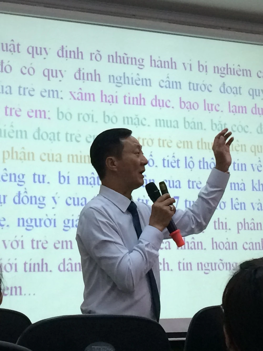 Đang mang thai có được xem là trẻ em? ảnh 1