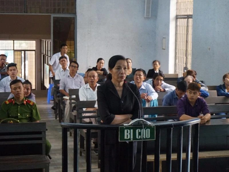 Bị cáo Trương Thị Hoa tại tòa