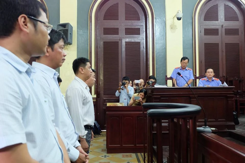 de-nghi-huy-an-dieu-tra-lai