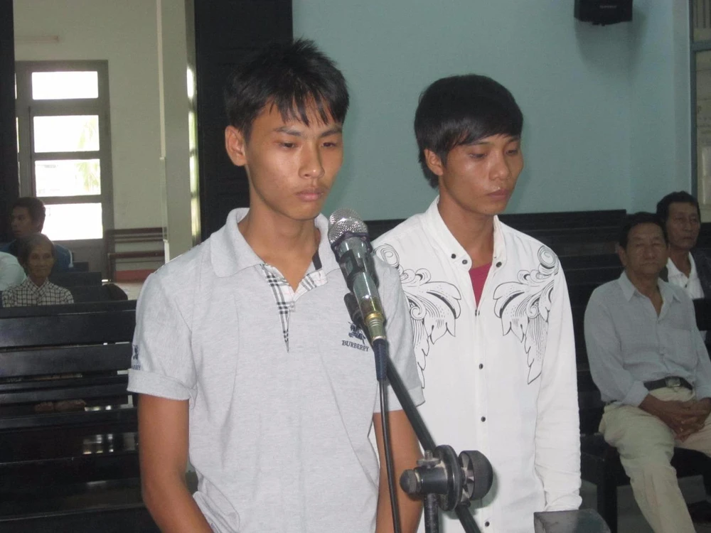 Bi hài chuyện đi tù vì ‘mua’… 6 buồng cau 