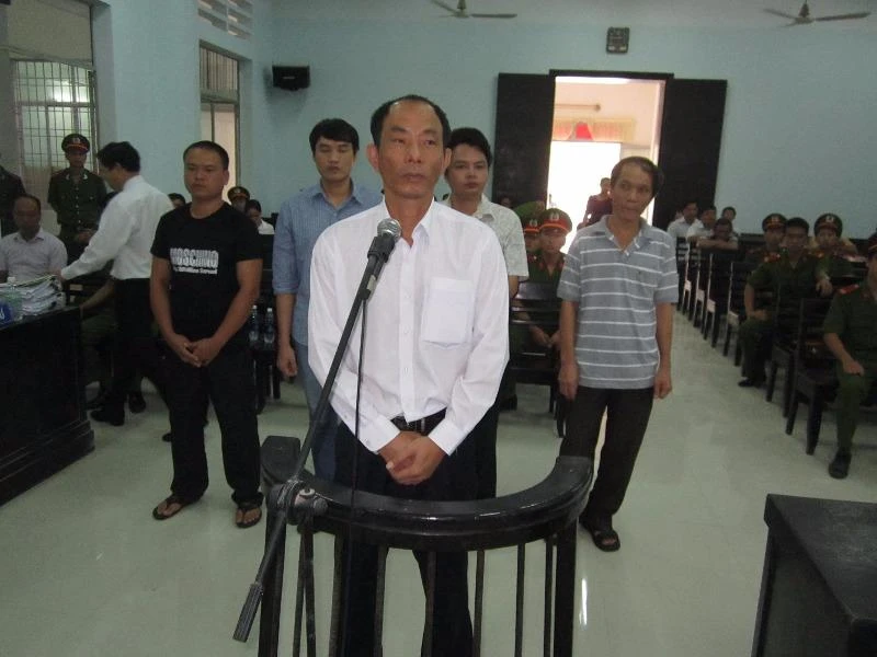 Điều tra lại vụ các cựu công an ‘ăn chặn’ kỳ nam