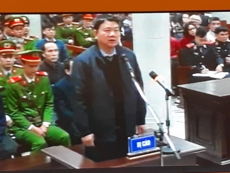 Ông Đinh La Thăng khai gì tại tòa?