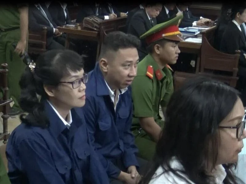 Cán bộ Navibank nói không với 'siêu lừa' Huyền Như ảnh 1