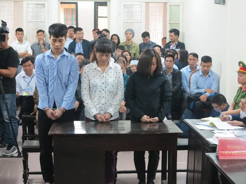 Đang xử vụ 'cháy quán karaoke làm 13 người tử vong' ảnh 1