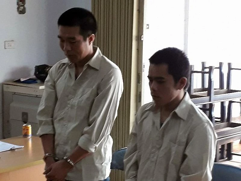 Tên trộm tượng phật bị người phụ nữ bắt tại chỗ