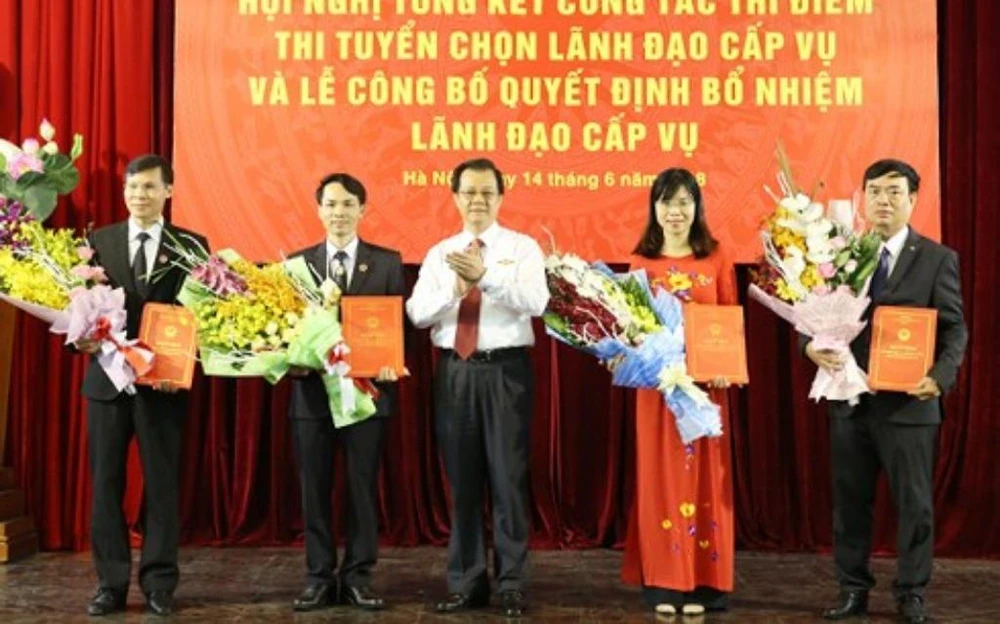 Nhân sự mới ảnh 1