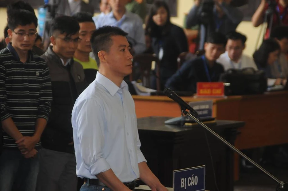 Công an thu được gì khi xét nơi làm việc của 2 ông Vĩnh, Hóa? ảnh 3